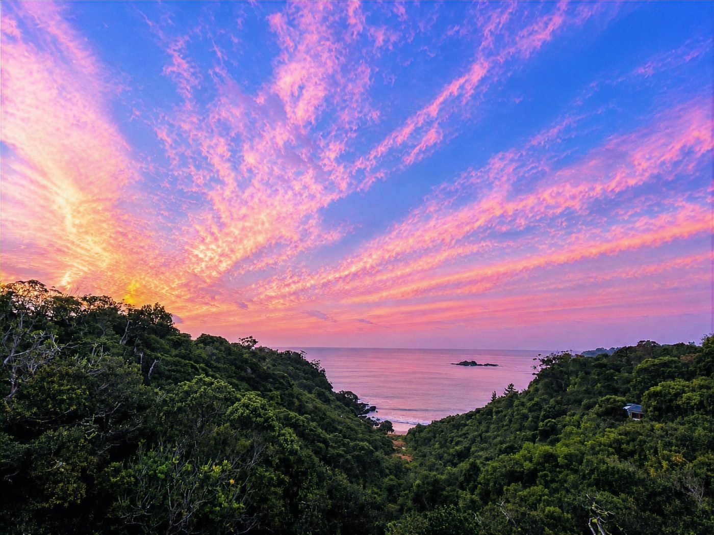Stunning Waiheke sunset over the gulf